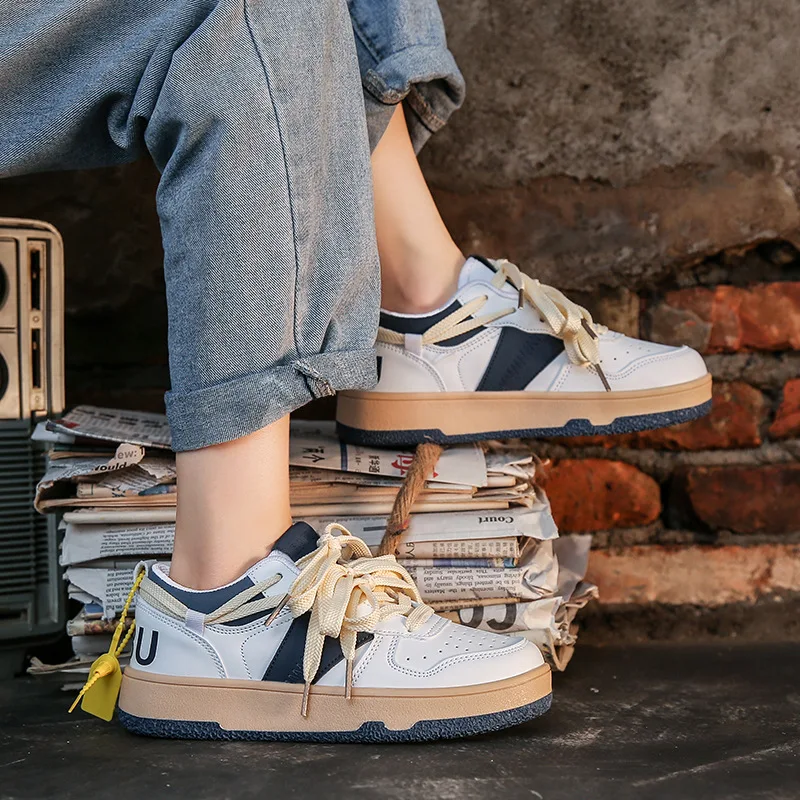 Classics Sneakers Women Shoes New Casual Loafers Low-top Flats Sports Shoes Student Shoes Unisex Ladies Fashion Vulcanize Shoes