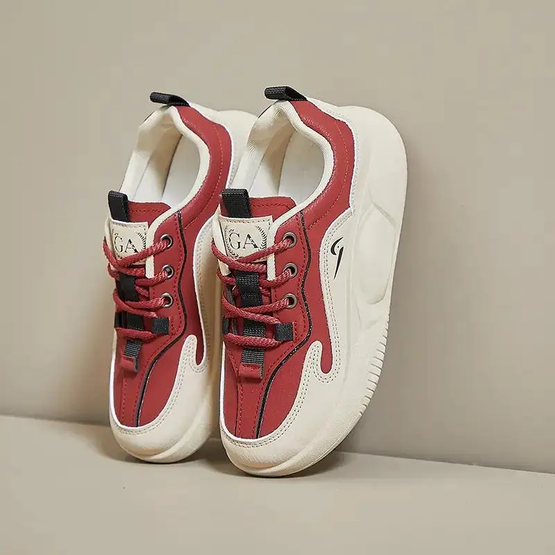 

Woman's Spring Autumn Leather Casual Sports Shoes Thick Bottom Non Slip Breathable Fashion Shake Shoes Increase Height Shoes