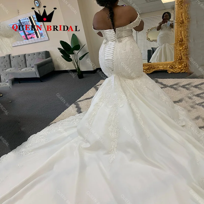 Рисунок 2 - Роскошное Свадебное платье с аппликацией и кристаллами