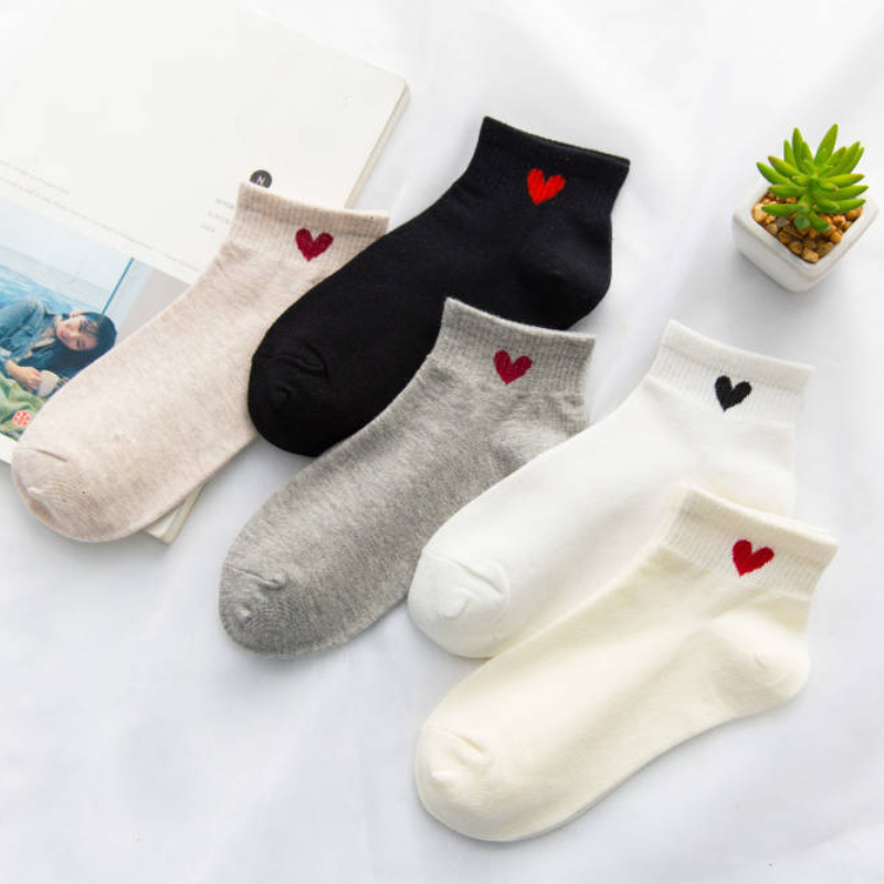 Spring and Autumn Love Heart PatternWomen's Socks Casual Sports Short Boat Sock Cute Pure Cotton Ankle Socks Harajuku
