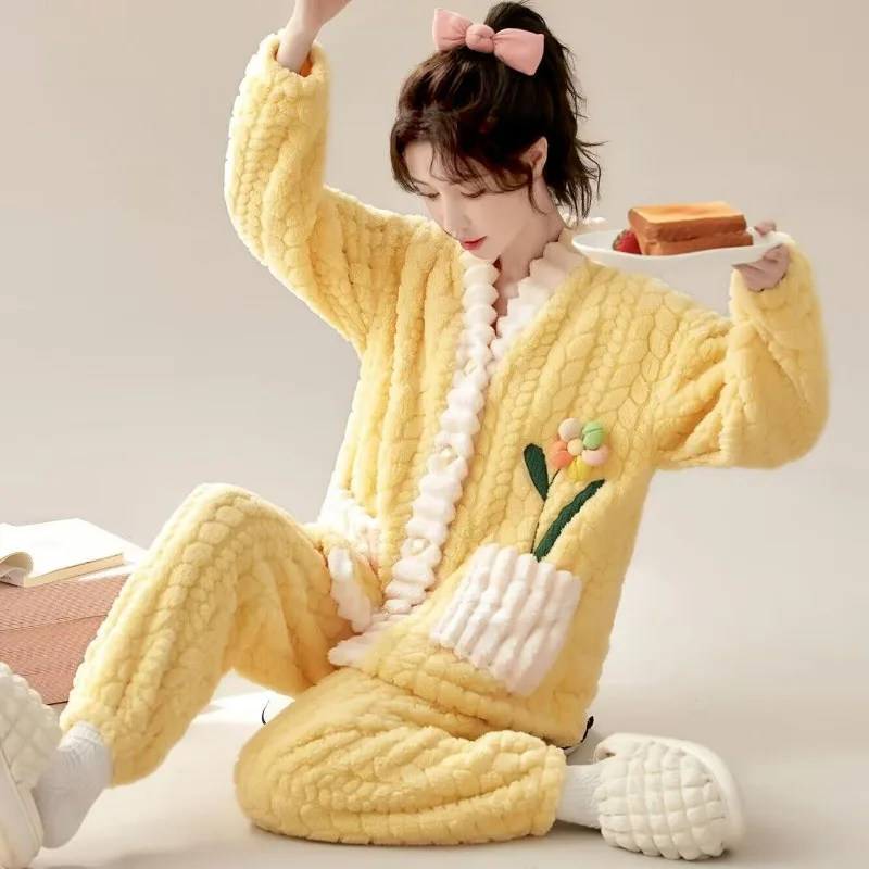 Sleepwear Autumn Winter Women Thickened Fleece-Lined Sweet Flowers V-neck Pajamas Set Warm Coral Fleece Female Home Wear Suit