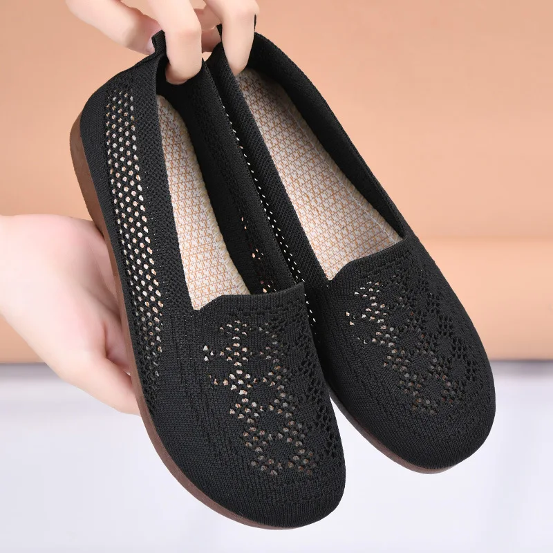 Women's summer new mesh shoes with soft sole and shallow mouth, lazy casual shoes, breathable mesh fabric, mother's shoes 2
