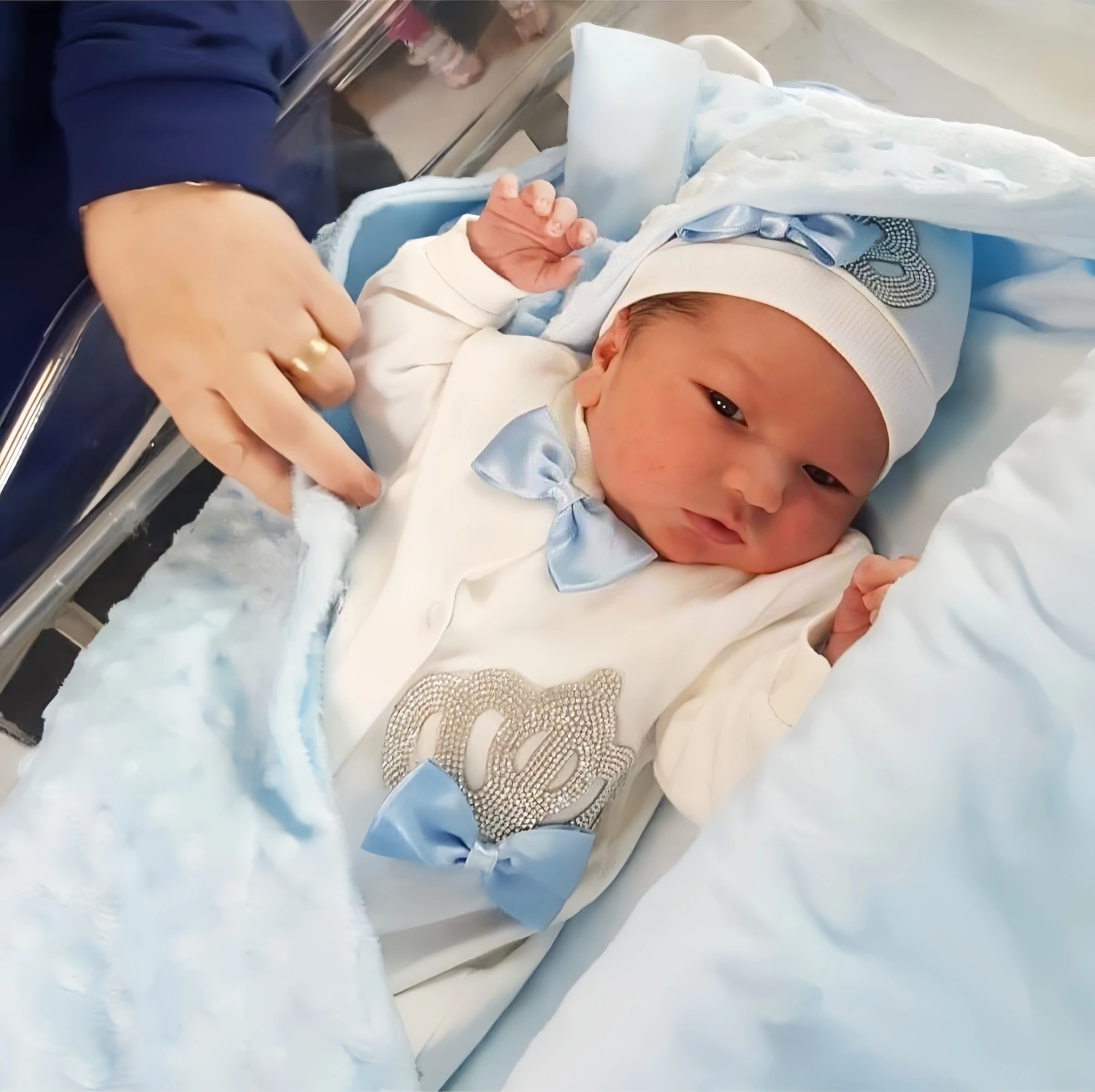 Come Vestire Abbigliamento Neonato Nascita Maggio Tutine Neonato