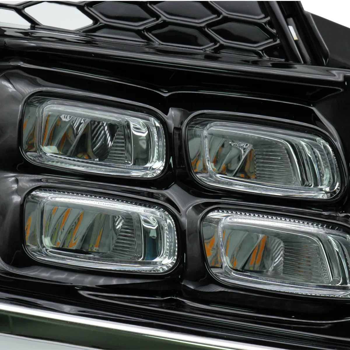 

Upgrade for Your Kia K 3cerato with Yellow and White Two-color Signal Lamp