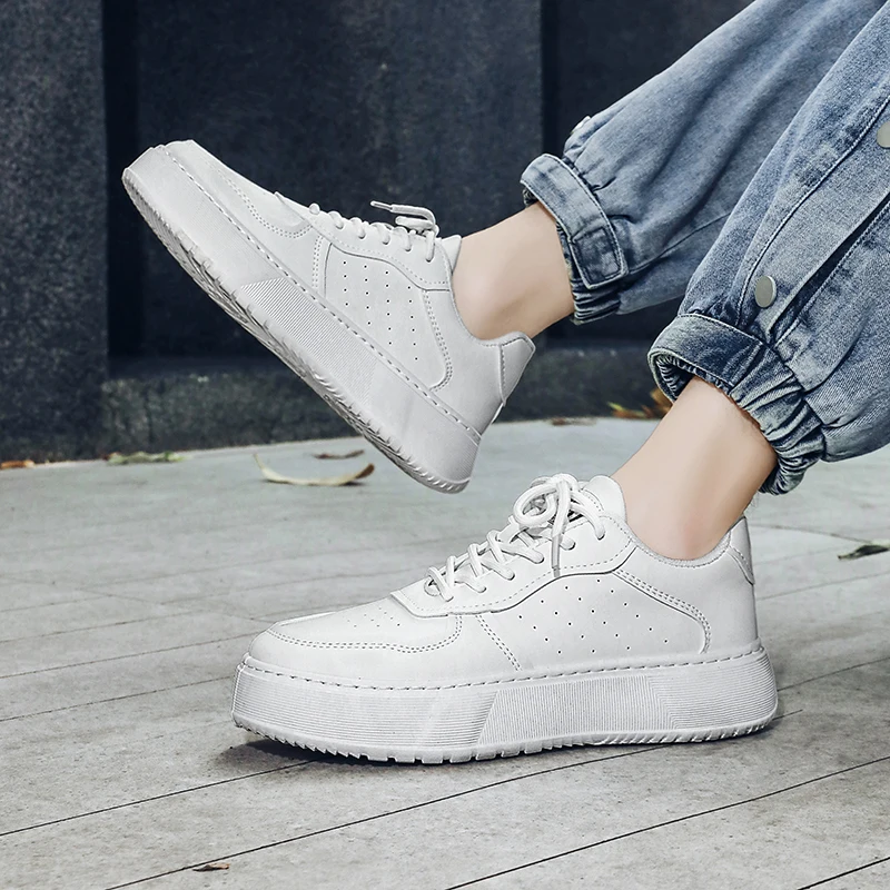 

Классическая Повседневная Спортивная мужская обувь, новинка весны 2024, однотонная дышащая мужская обувь, простая однотонная универсальная обувь на шнуровке