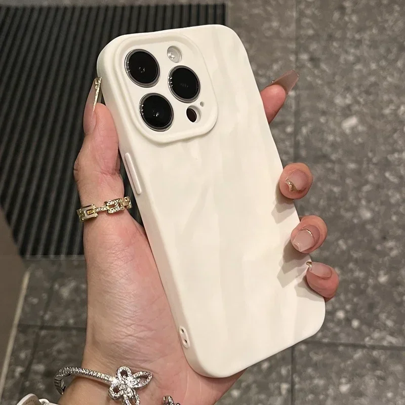 Soft Fold Pleated Pattern Silicone Phone Case - Stylish Protective Cover