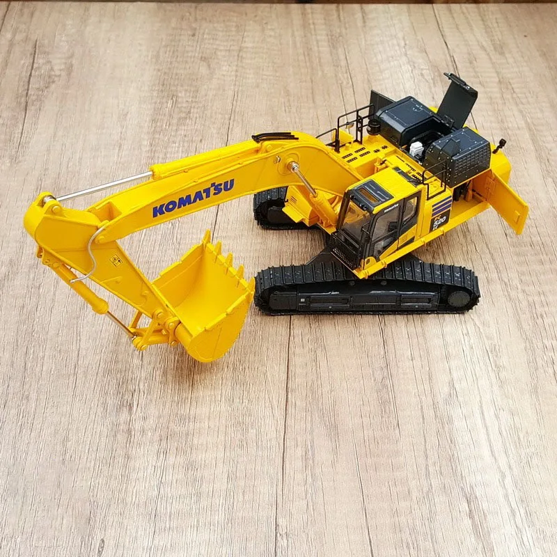 1:43 Scale KOMATSU PC520LC Excavator Alloy Engineering Car 1:43 Scale KOMATSU PC520LC Excavator Alloy Engineering Car