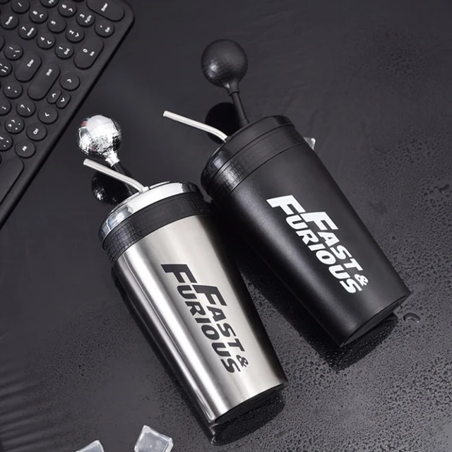 Bouteille d'eau de voiture en acier inoxydable avec paille, bouteille de boisson rapide et furieuse, 10 tasses Thermos avec couvercle, ensemble de boissons à bascule 500ml 5