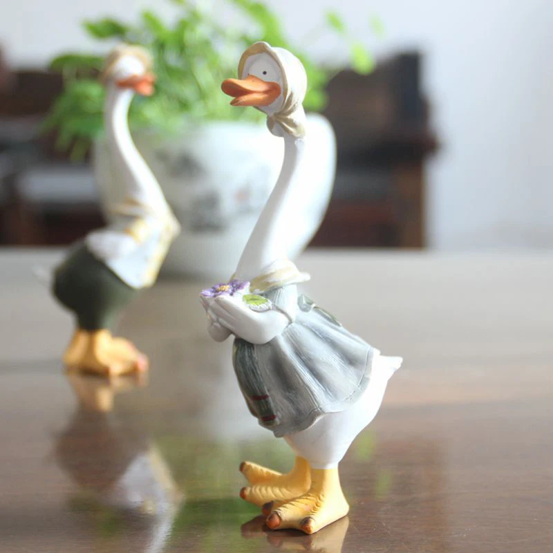 Creative Imitation Duck Figurines Personality Resin Statue