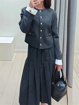 2025 Autunno Nuovo Set scozzese retrò da donna Giacca a maniche lunghe a contrasto con bottoni dorati Top o gonna a pieghe in vita elastica 1