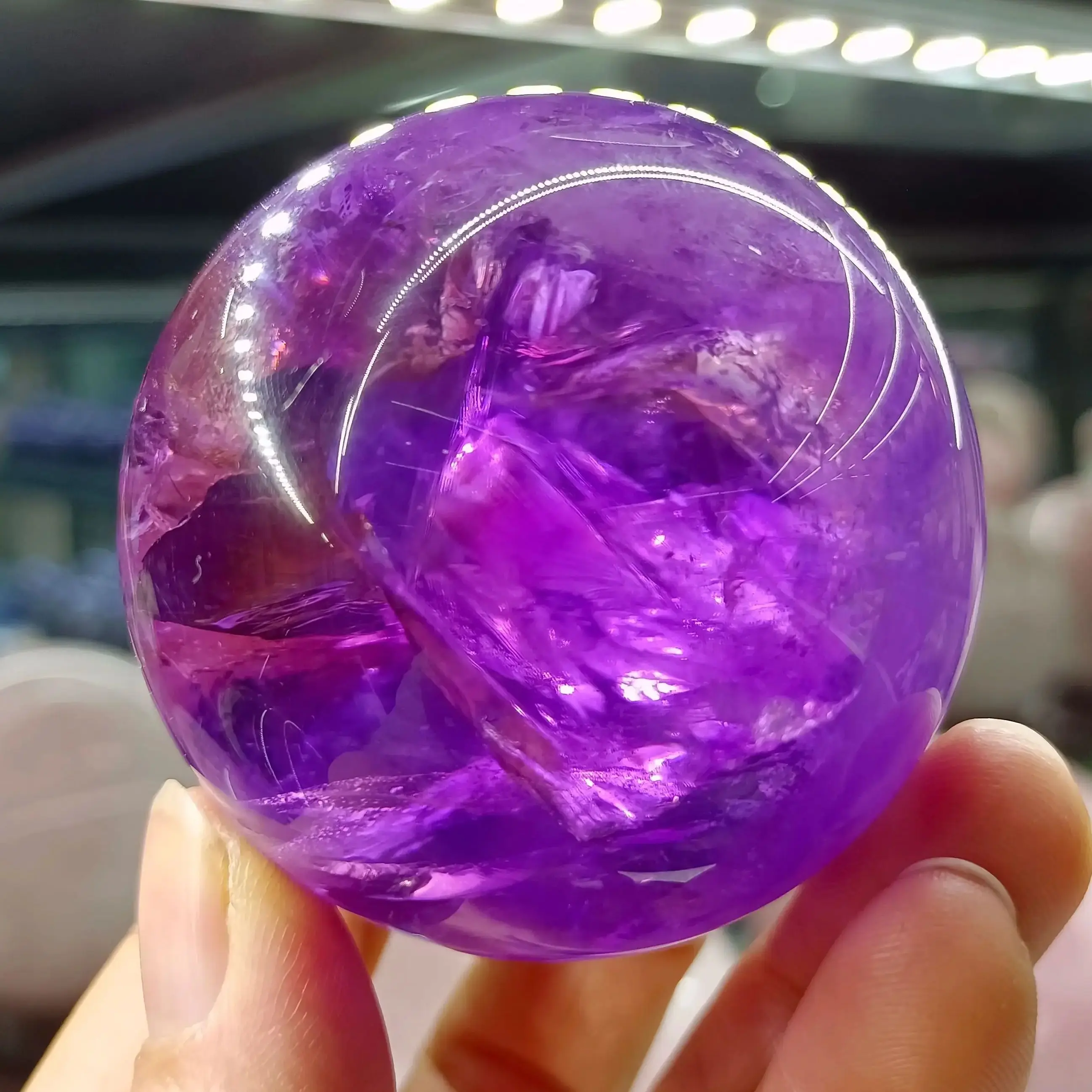 

High Quality Natural Purple Crystal Ball Quartz Crystal Mineral Reiki Healing Gemstone Home Office Degaussing Decorative