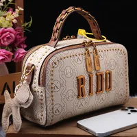 Light Luxury Brand Women's Handbag 2025 New Autumn and Winter Fashion Retro Designer High-End Single Shoulder Crossbody Small Sq 1