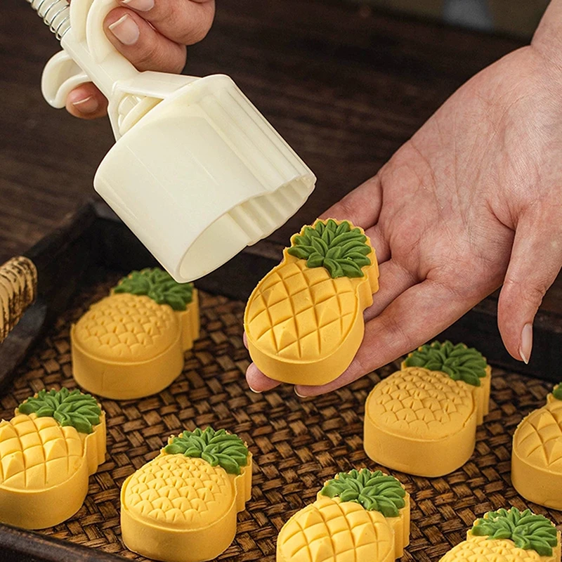 1Set Fruit Pineapple Shape Pastry Mold,Including 1 Mold And 2 Stamps,DIY Hand Press Moon Cake Stamps,Mung Bean Cake,Cookie Mold