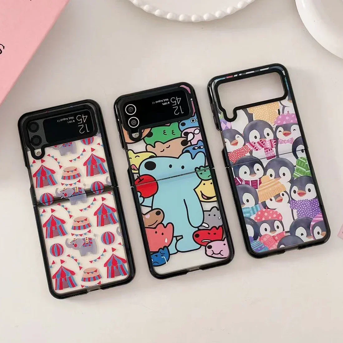Black Border Acrylic Penguin Phone Case for Samsung Galaxy Z Flip 5 4 3 Back Cover for ZFlip3 ZFlip4 ZFlip5 Hard Case Shell