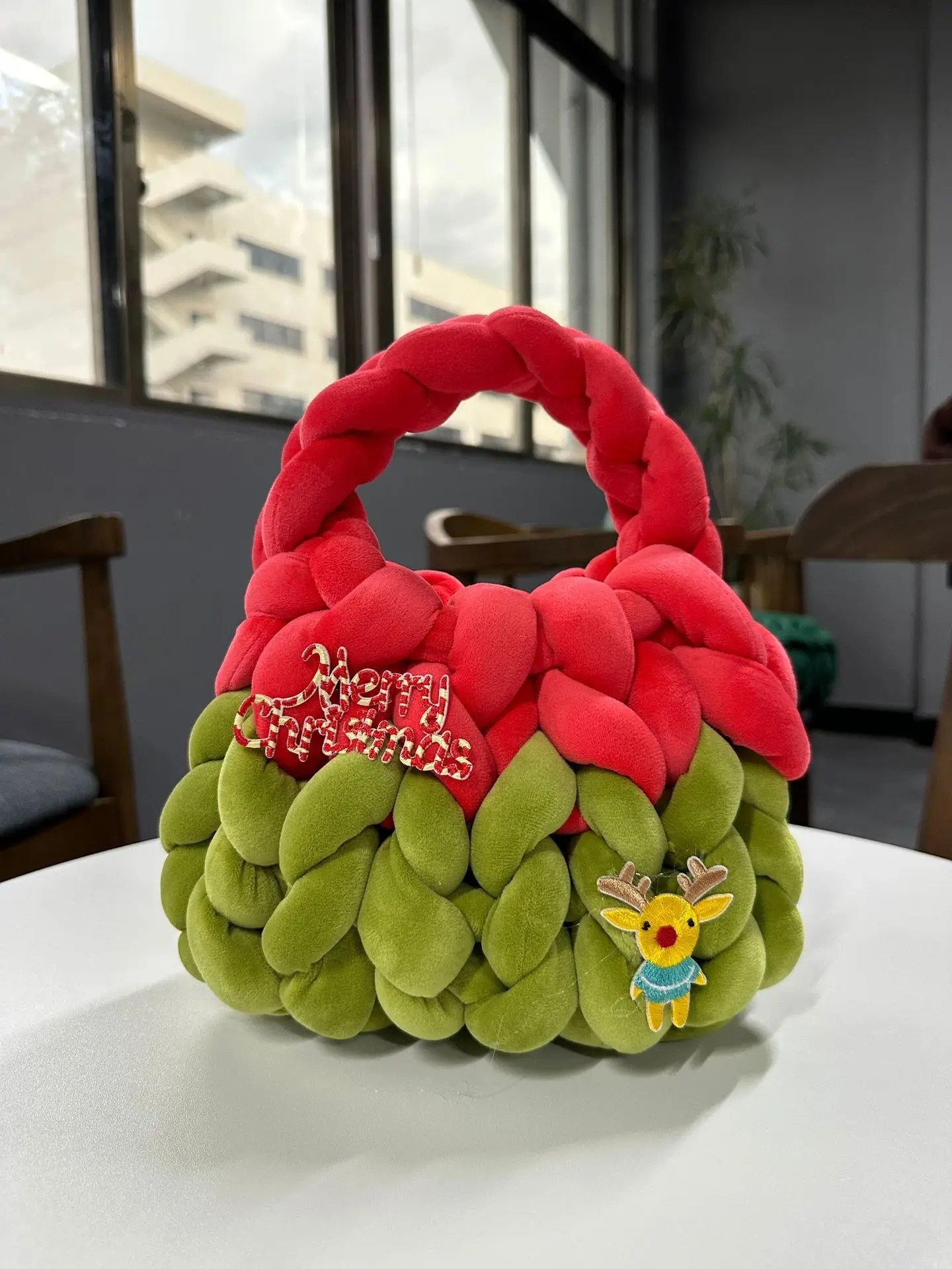 2023 New Fashion Chunky Knit Mini Tote Bag Women Hollow Out Twist Woven Handbag Halloween Cartoon Soft Armpit Candy Purse Gift