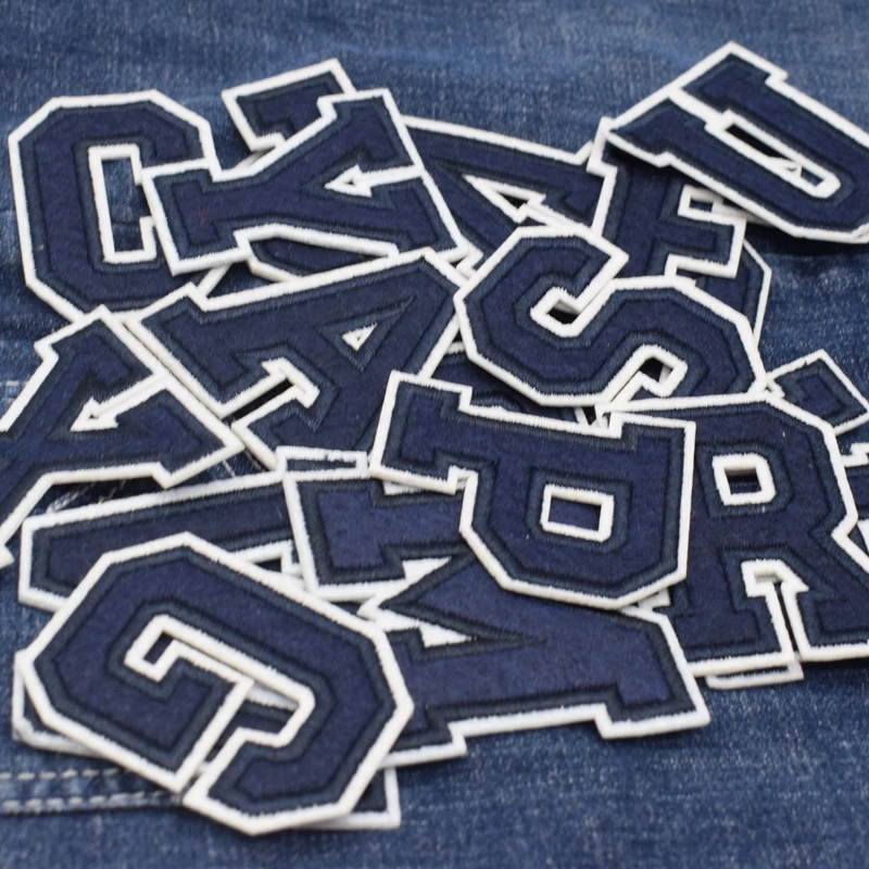해군 파란색 문자 패치 Applique 알파벳 철 DIY 세공 의류 가방 신발 바느질 이름 패치 액세서리