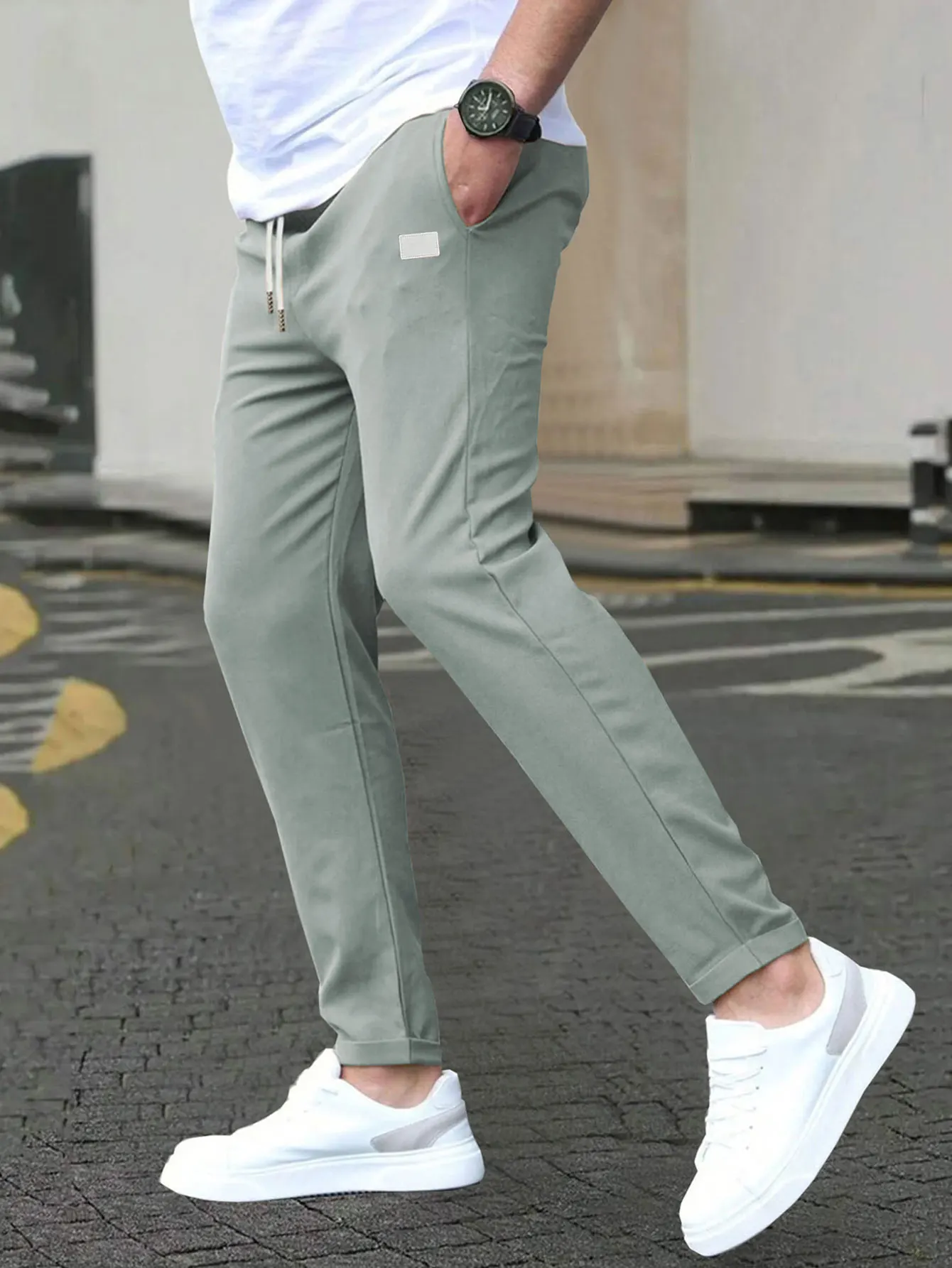 Herren-Hose in Unifarbe mit Kordelzug, normale Passform, lässige Modehose, Kordelzug-Hose, Taschenhose – Detail 15
