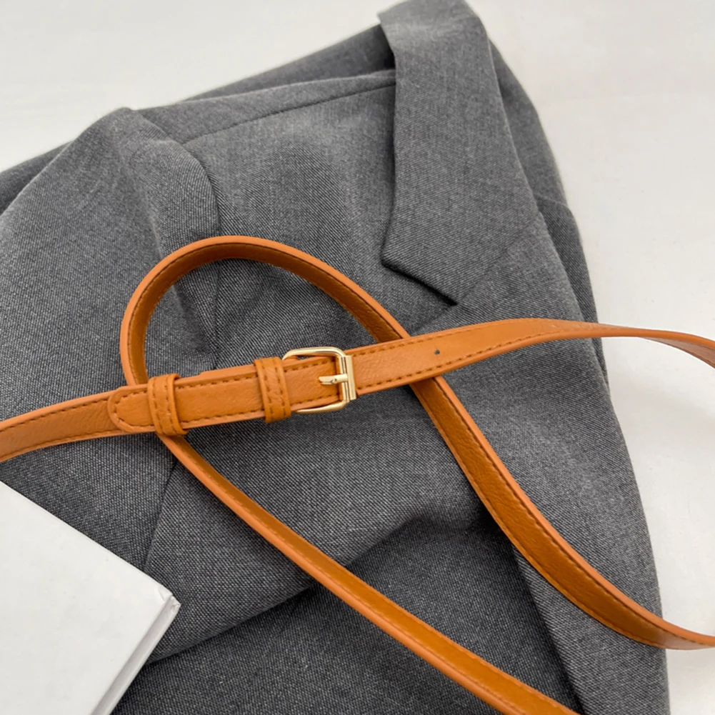 Women Hand-Woven Bag Summer Woven Shell Female Tote Bag Handmade Fashion Holiday Casual Simple Elegant Lady Straw