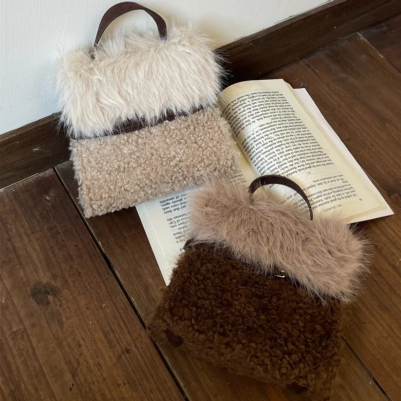Luxury Fur Tote Bags for Women Fluffy Soft Plush Shoulder Bag 2025 Designer Handbags and Purses Autumn Winter Bucket Shopper New