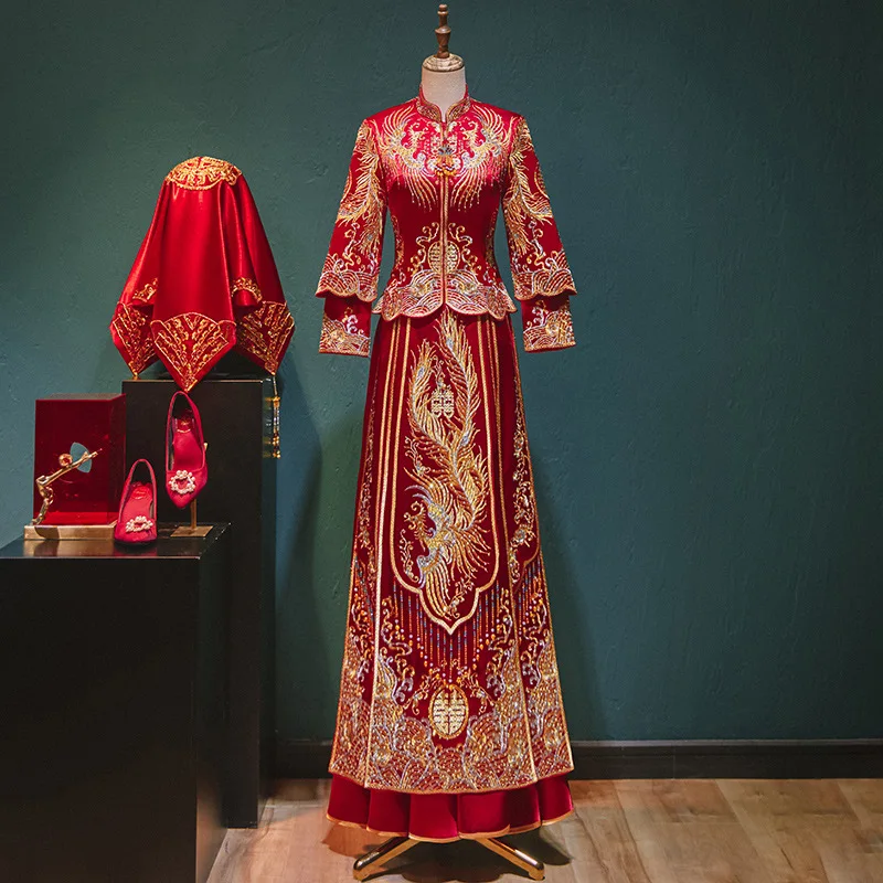 Gorgeous Golden Red XiuHe Suit Traditional Chinese Style Women Wedding Dress Beading Rhinestone Long Sleeves Bride Set