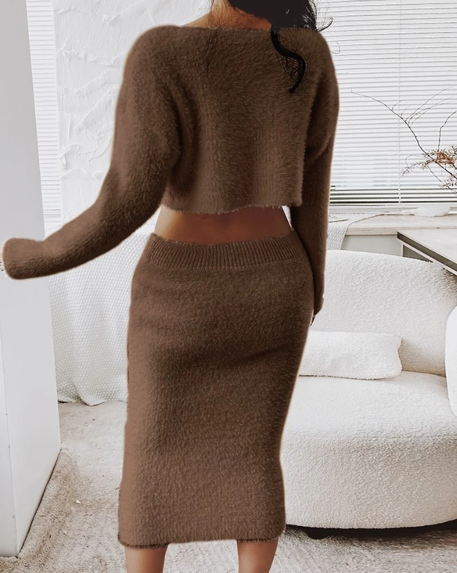 Рисунок 4 - Модный комплект из двух предметов для женщин