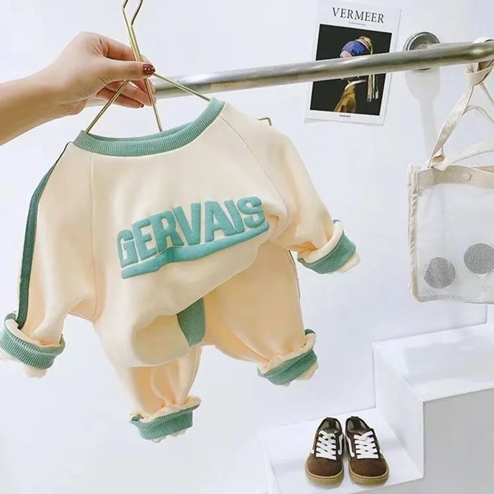 

2024 Autumn/Winter New Children's Leisure Sports Set Boys And Girls Sweater Pants Versatile Two Piece Set Fashion