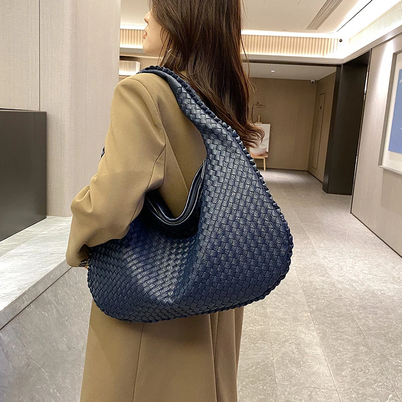 QUARRYUS Woven Leather Bag 2023 Trend Fashion Luxury Designer Handbag High Quality Black Gray Blue Pink Brown Shoulder Tote Bag for Women, Women's