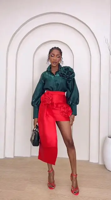 Outfit Gonna A Fiori Corta Maxi Skirt With Short Front Flowers