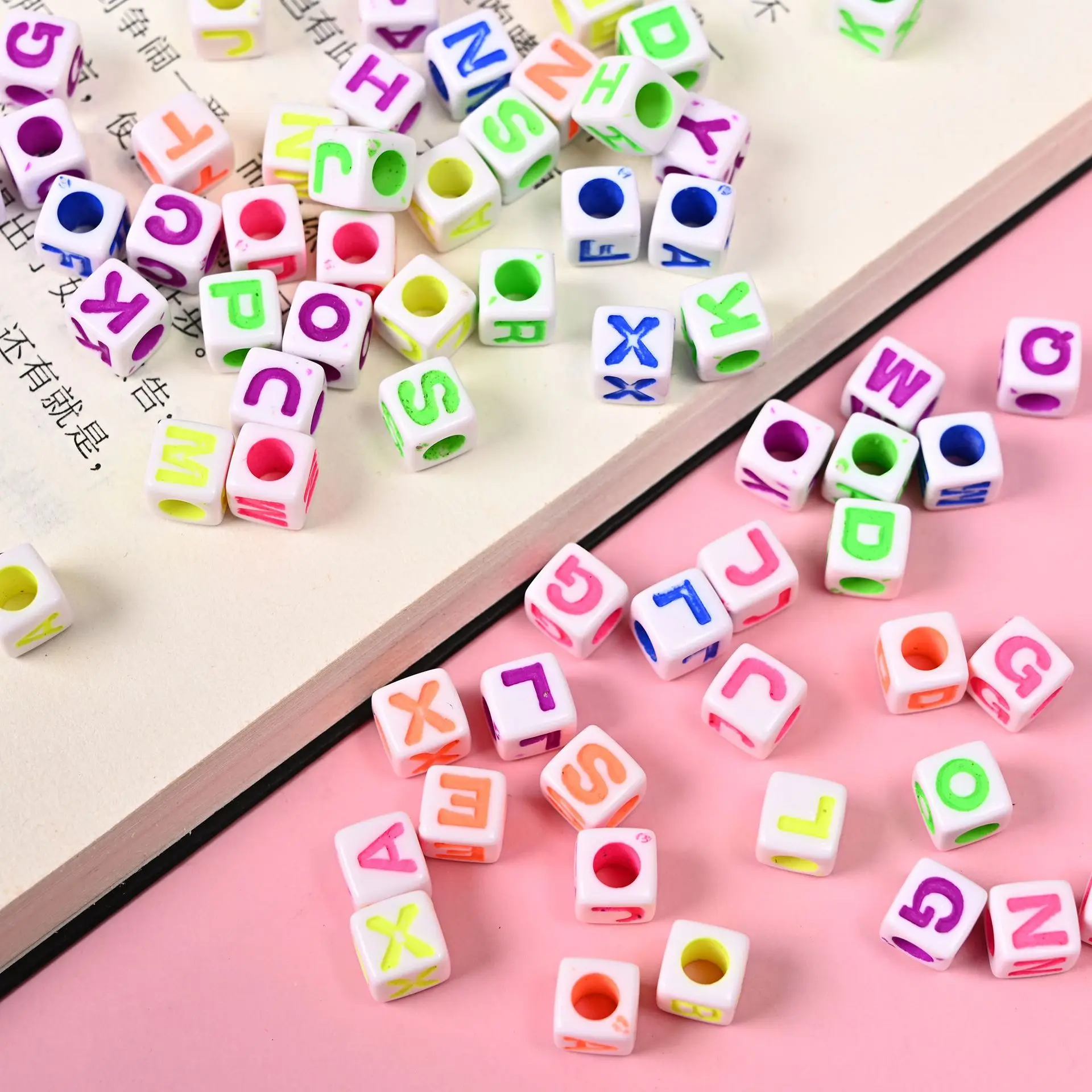 Colorful Letter Beads 6mm 2600pcs Mix A-Z Cubic Acrylic Beads White Alphabet Bead With Hole For DIY Necklace LKids Square Beads