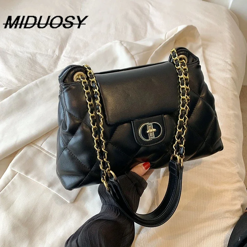 

2023 New Diamond Chain Underarm Bag Minority Fashion This Year Popular Simplicity Small Bag FemaleSolid Color Single-Shoulder
