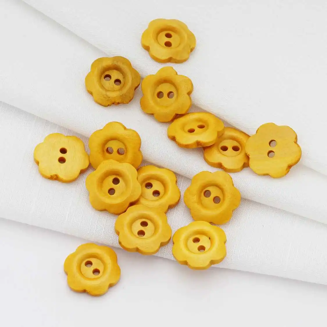 노란색 매화 디자인 2홀 천연 나무 단추 DIY 공예 의류 재킷 가디건 12-30mm 빈티지 스타일