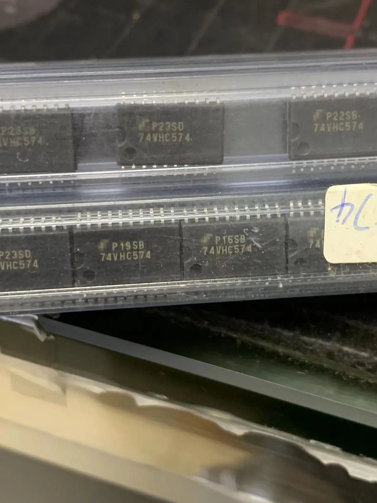 

74VHC574 （1pcs）Original and spot inventory