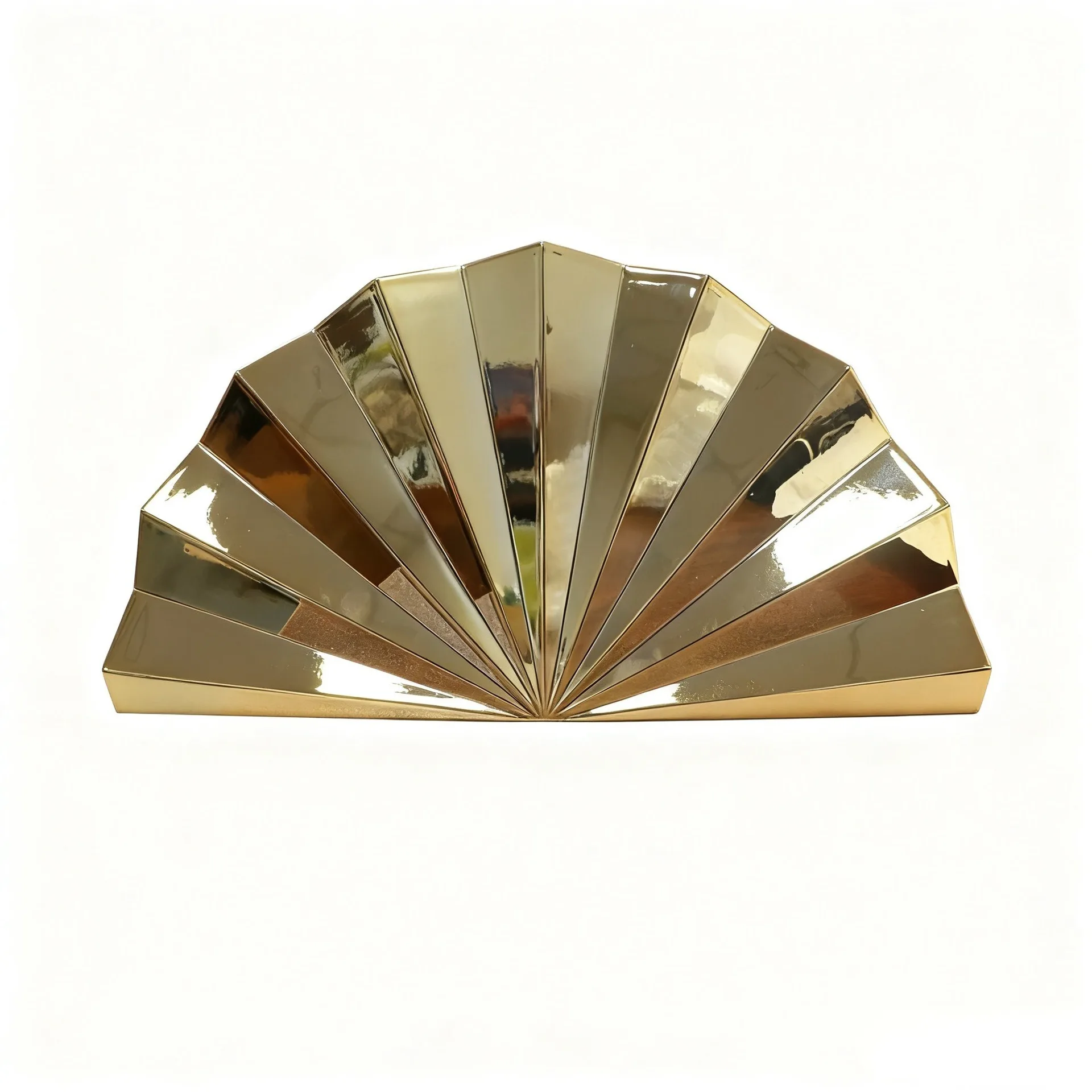 Moon shape clutch side profile