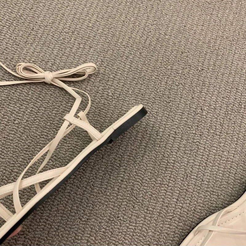 women sandals 2024 Summer New Arrival Fashion Flip flops Round Toe Cross Strap Solid Color Sandals Casual Flat Women's Shoes