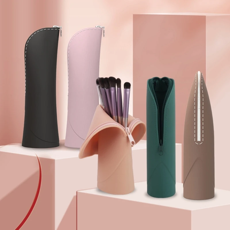 

Travel Makeup Brush Holder, Portable Silicone Makeup Brush Case,Soft Makeup Brush Makeup Brush Box for Gifts