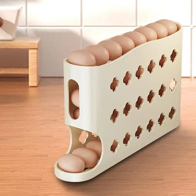 혁신적인 슬라이드 에그 디펜서로 냉장고를 정리하고 신선한 계란을 항상 손이 닿는 곳에 보관하세요.