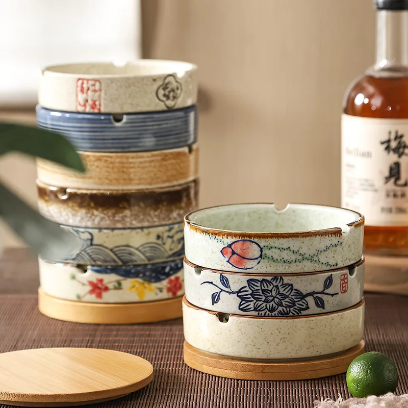 Japanese Retro Round Ashtray Ceramic Ashtray Fly-proof with Cover Desktop Porch Home Decoration Storage Ornaments