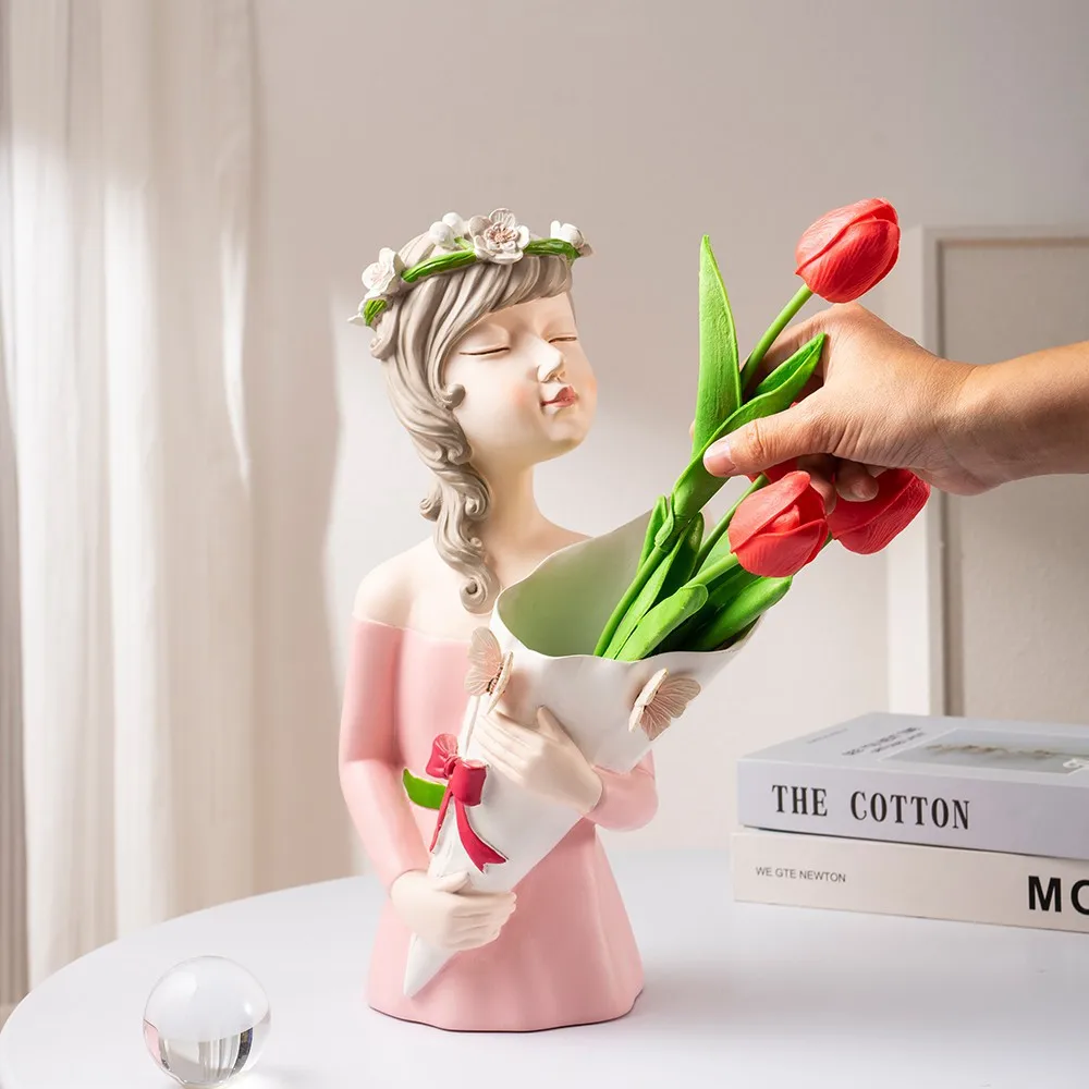 "Ethereal Maiden" Sculptural Vase - clHouse & Home