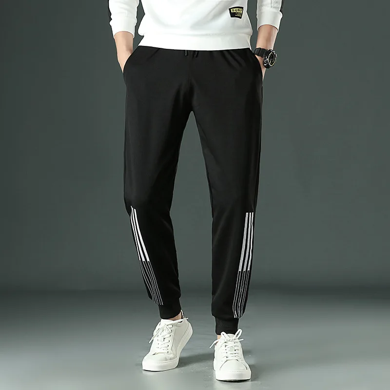 

Popular men's sports and leisure pants in autumn and winter