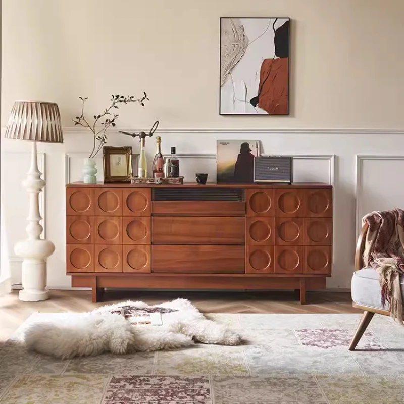 

Деревянный необычный шкаф для гостиной в винтажном стиле