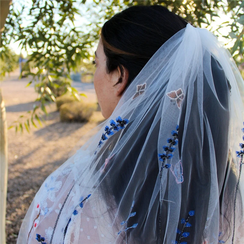 Blue Red Bridal Wedding Veils Floral with Comb Wild Flowers Lace Secret Garden for Brides Colorful Fingertip