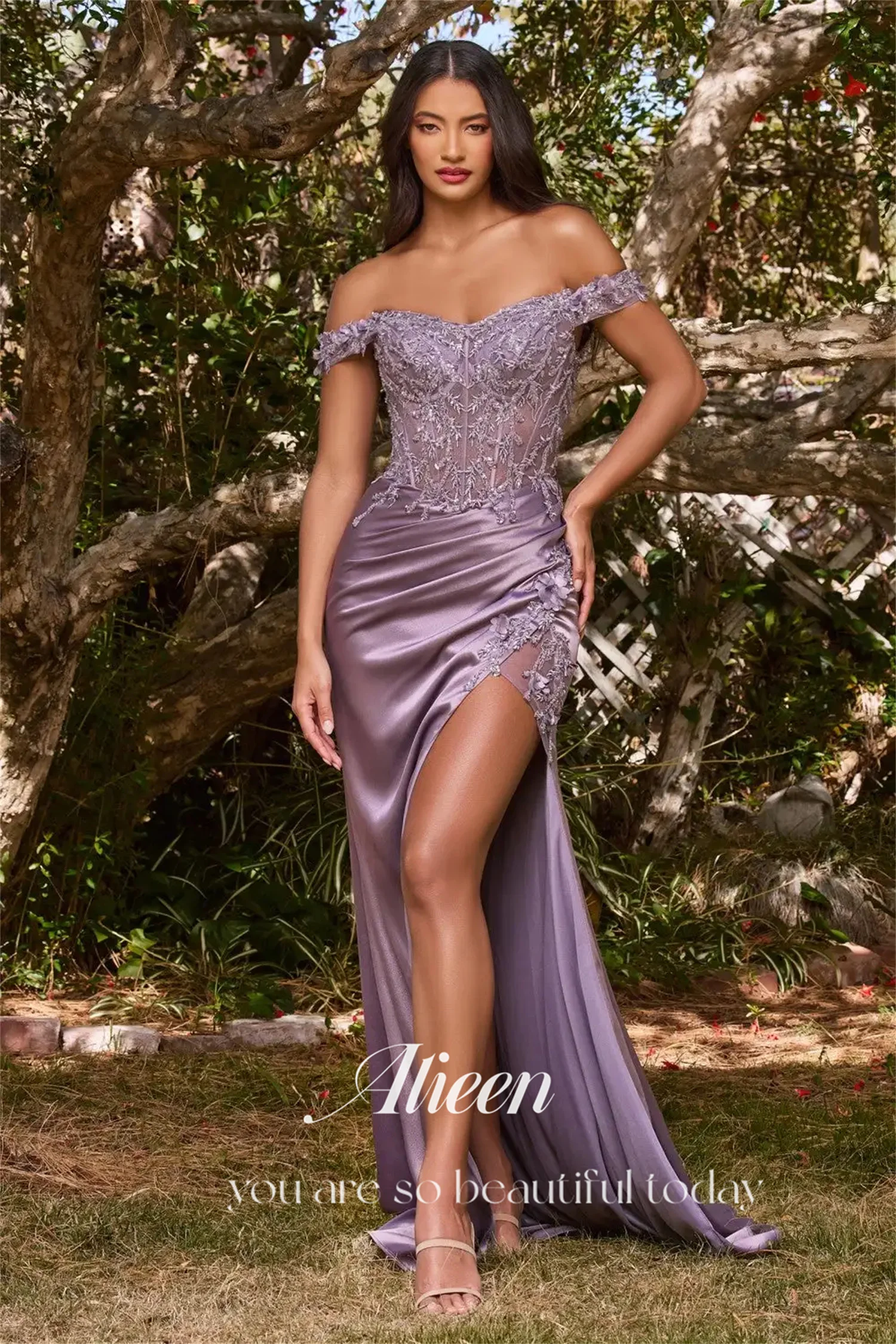 green emerald velvet dress Elegany Spaghetti-Straps V-Neck Prom Dress Sequins Long Party Gowns with Slit