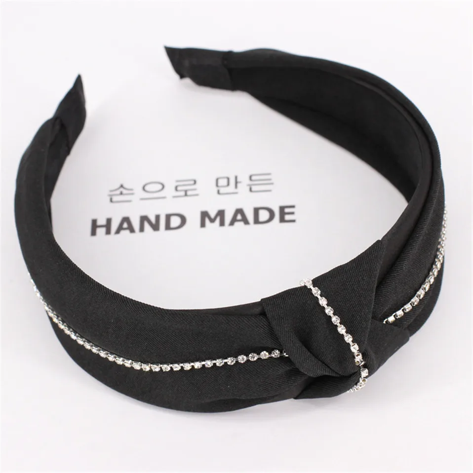 Рисунок 3 - Женская Блестящая тканевая повязка на голову с узлом