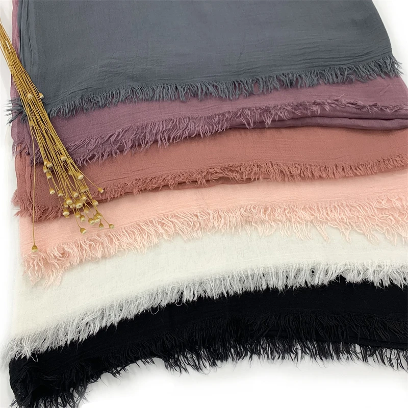 

2024 Hot Sale Cotton Solid Plain Scarf Malaysia Muffler Tassels Simple Style Women Soft Scarves Shawls Medina Silk Hijab