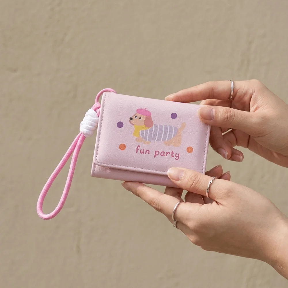 Portafoglio Portatile in PU a Forma di Bassotto, Porta Carte Multiplo a Cartone Animato, Borsa Porta Carte in Pelle PU con Cordino, Portafoglio a Tre Ante per Lavoro - immagine 3