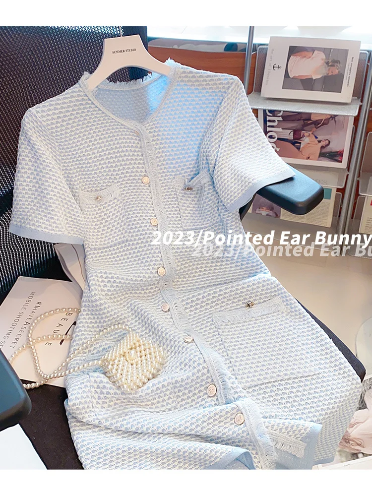 

Xiaoxiangfeng Slim Fit and Slim Knitted Dress with a High Level Sense, Light Luxury and Small Group Design Sense, Gentle Korean