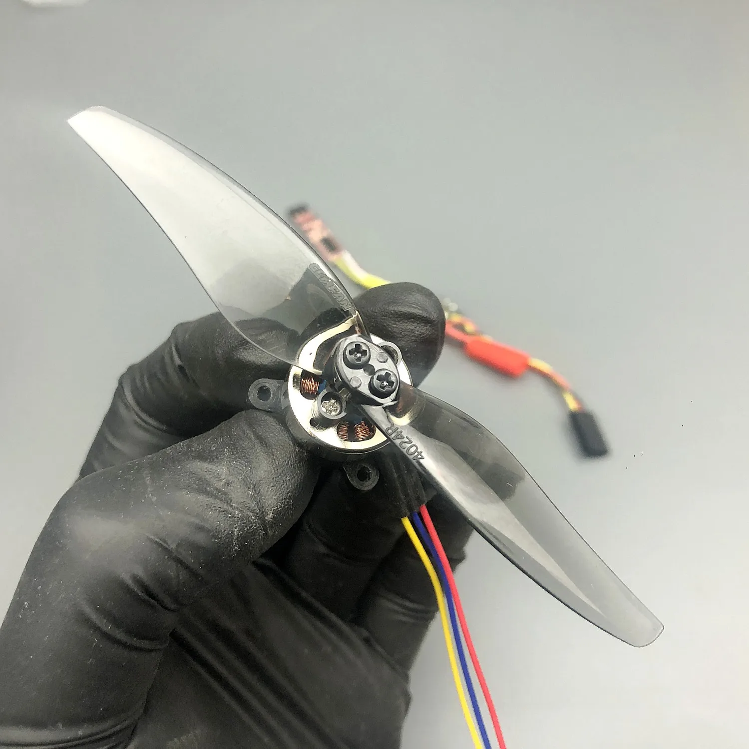 Kit moteur brushless 3800kV 7.4V avec ESC et hélice 100mm