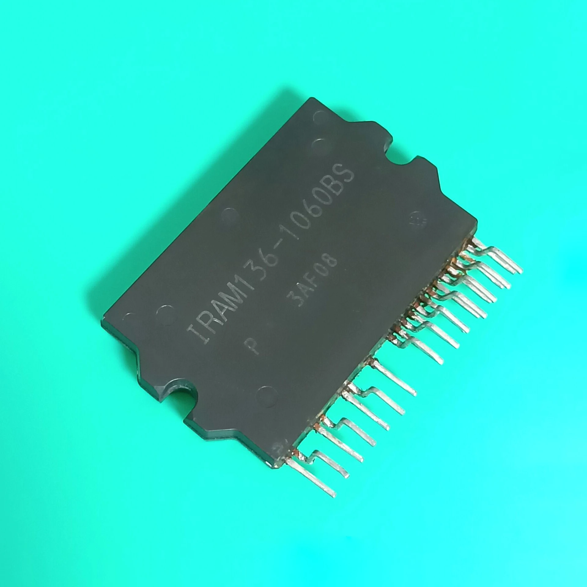 

IRAM136-1060BS модуль IRAM136-1060 BS IGBT IC MOD PWR HYBRID 600V 5A мод двигателя, IPM инвертор, 3 фазы IRAM1361060BS IRAM 136-1060BS