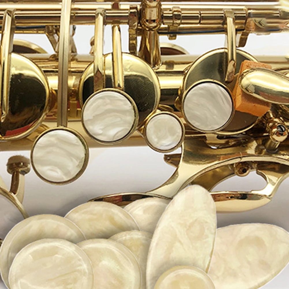Satz mit 9 Saxophon-Tastenknopfeinsätzen für Sopran-Alto-Tenor-Saxophonkomponenten, Kunststoff, polierte Befestigungsfassung mit Schnappbolzen – Detail 2