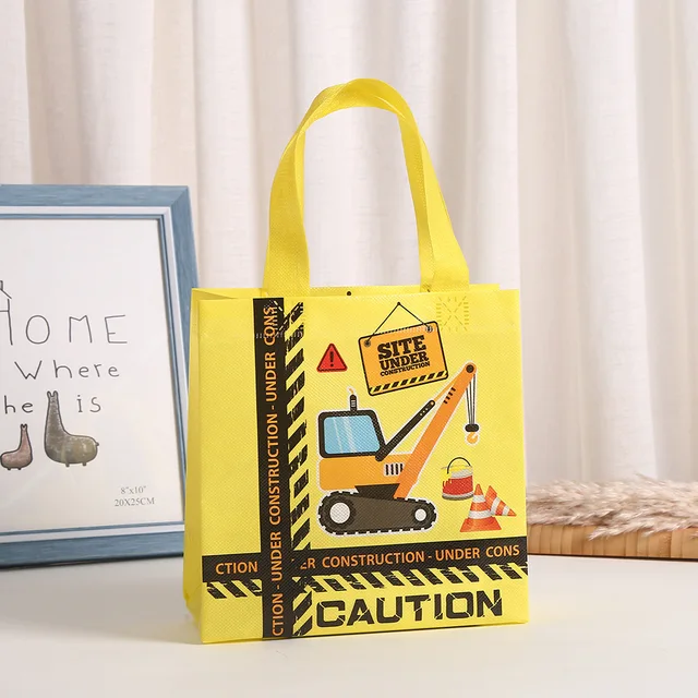 만화 건설 선물 포장 가방: 건설 테마 파티를 위한 귀여운 굴삭기 디자인